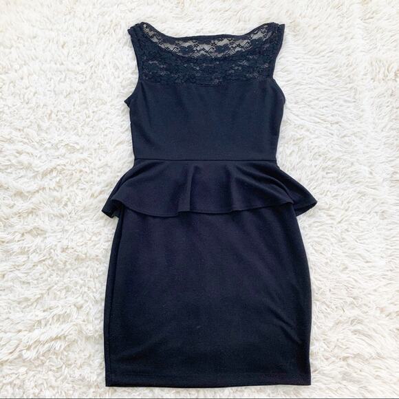 SOPRANO Black Floral Lace Peplum Pencil Dress - Picture 5 of 10